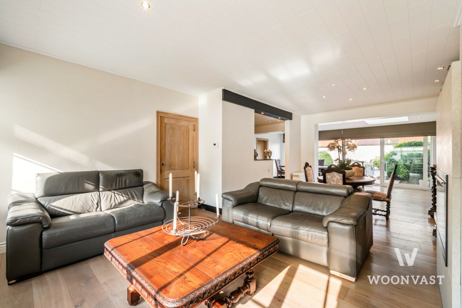 Lichtrijke, kwalitatief afgewerkte & ruime woning! - foto 4