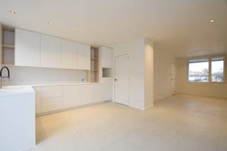 Verkoop onder registratierechten.Ontdek deze prachtige nieuwbouwwoning in het hart van Zwijndrecht, op een steenworp afstand van openbaar vervoer en...