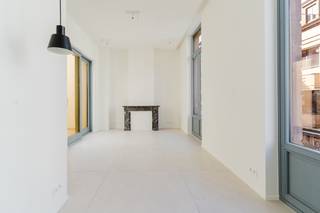 Bent u op zoek naar een stijlvol gerenoveerd appartement op een absolute toplocatie in Gent? Dit energiezuinige appartement bevindt zich in...