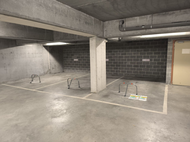Garage à vendre à Berchem-Sainte-Agathe