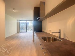 MODERN WONEN IN RESIDENTIE LEFT – REGATTA, ANTWERPEN LINKEROEVER.Nieuwbouw BEN-appartement met terras, parking & topfaciliteiten.Welkom in Residentie...