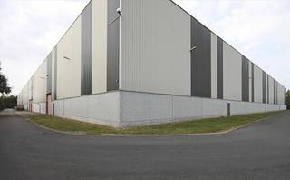Modern en Strategisch Gelegen Logistiek Gebouw in MechelenDit logistiek gebouw aan de Oude Baan in Mechelen is goed uitgerust en biedt uitstekende...