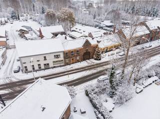 In het hart van het gegeerde Wimmertingen, op de Luikersteenweg 512, bevindt zich het uitzonderlijke en beschermd pand “Hoeve De Klok” – een...