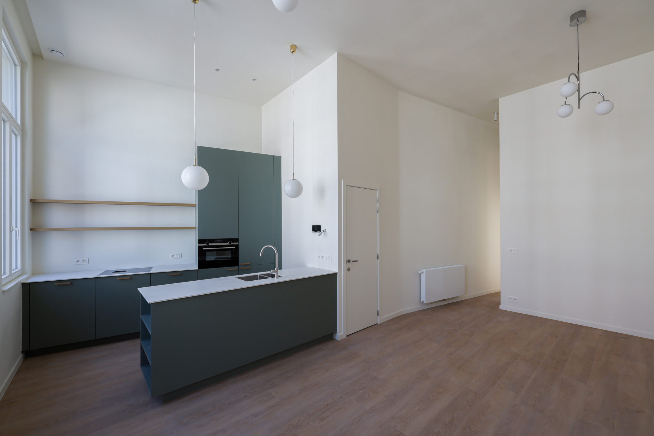 ANTWERPEN-CENTRUM. Recent gerenoveerd 2 slk appartement! - foto 1