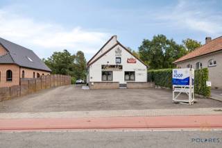Ce café bien situé à Messelbroek, à moins de 10 minutes des centres de Scherpenheuvel et Zichem, offre une opportunité unique d'entreprendre dans...