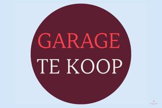 <p><span>Ondergrondse garagebox te Gistel</span></p><p><span> </span></p><p><span>Deze afgesloten, ondergrondse garagebox is gelegen in een kleinschalige residentie vlakbij het centrum van Gistel.</span></p><p><span>De garagebox is toegankelijk via een manuele poort en beschikt niet over elektriciteit of verlichting.</span></p><p><span>Deze garagebox is vlot toegankelijk en biedt een ideale oplossing voor wie extra parkeerruimte of opslagruimte zoekt.</span></p><p><span> </span></p><p><span>Bij interesse, neem contact op met Els via 0496 10 65 76 of els@heritagevastgoed.be</span></p><p><span> </span></p>