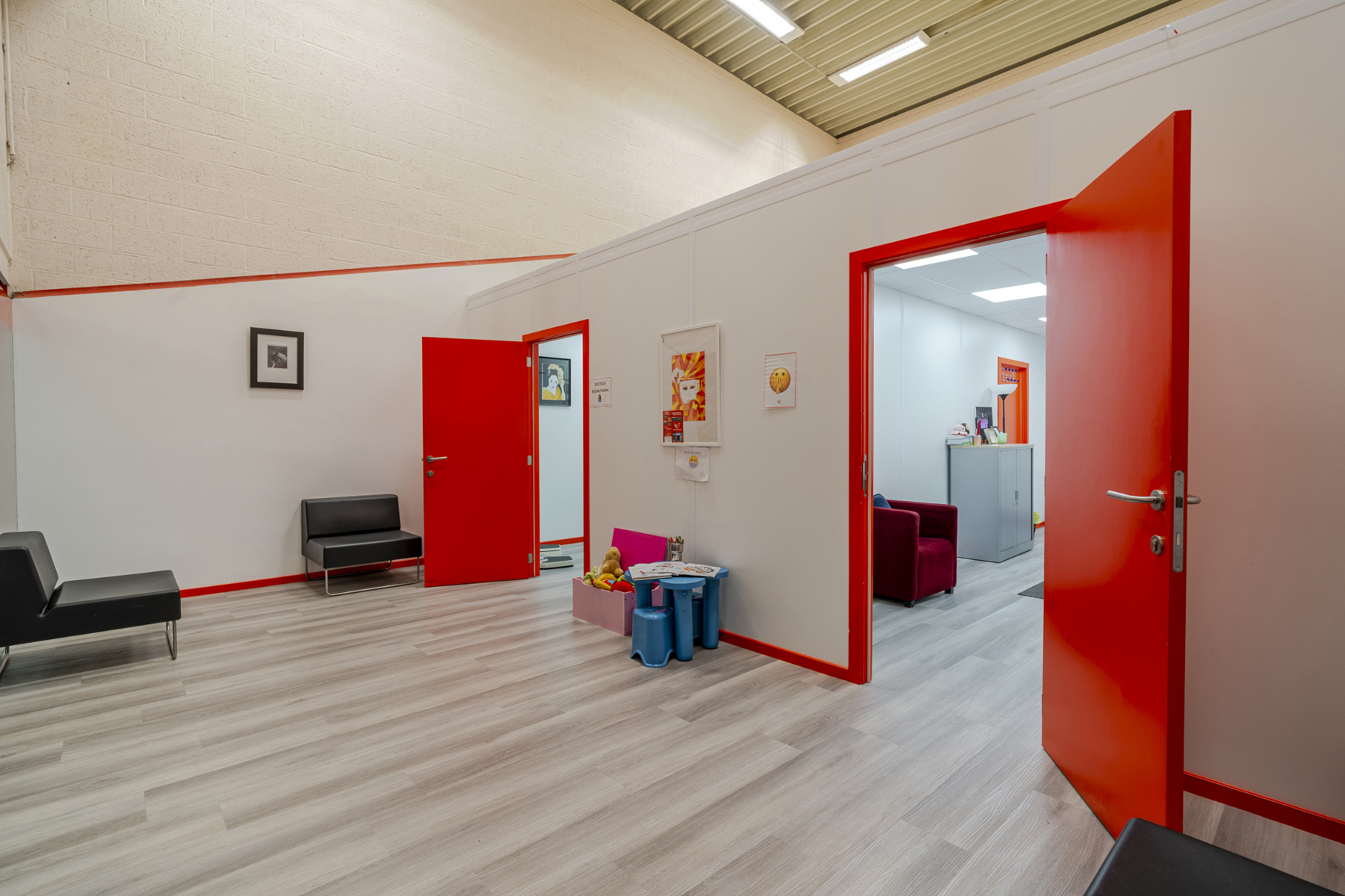 Commercial for sale in Molenbeek-Saint-Jean - photo 4