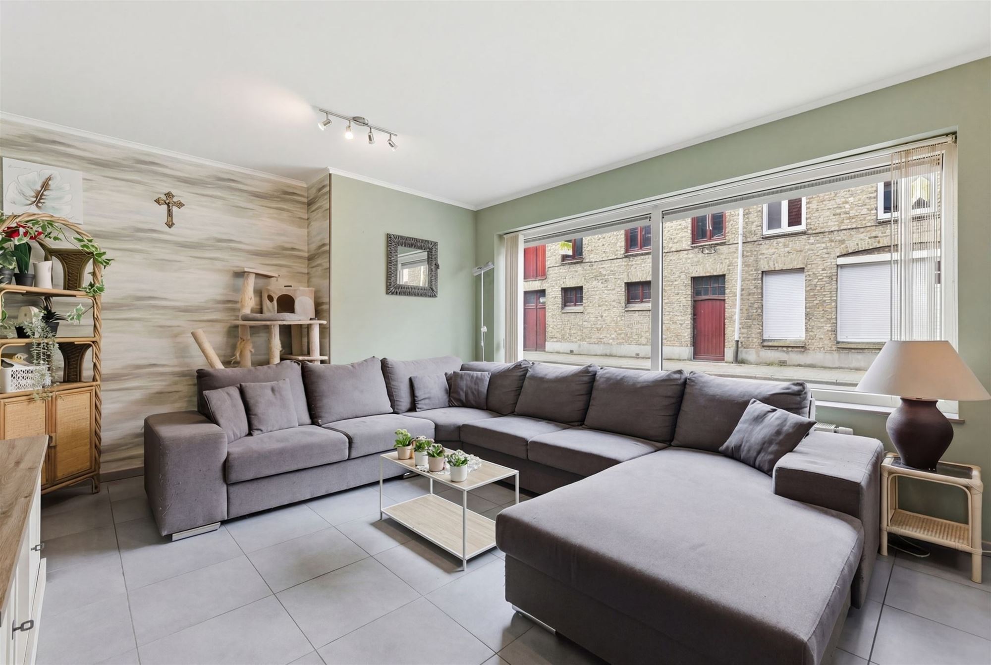 Instapklaar gelijkvloersappartement met terras in het centrum Diksmuide - foto 2