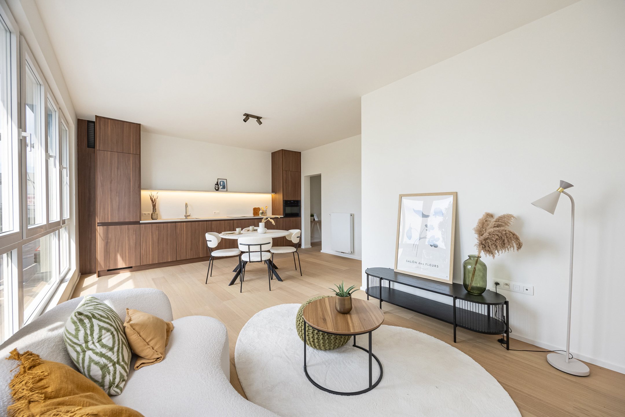 Gerenoveerd appartement met 2 slaapkamers op toplocatie - foto 4