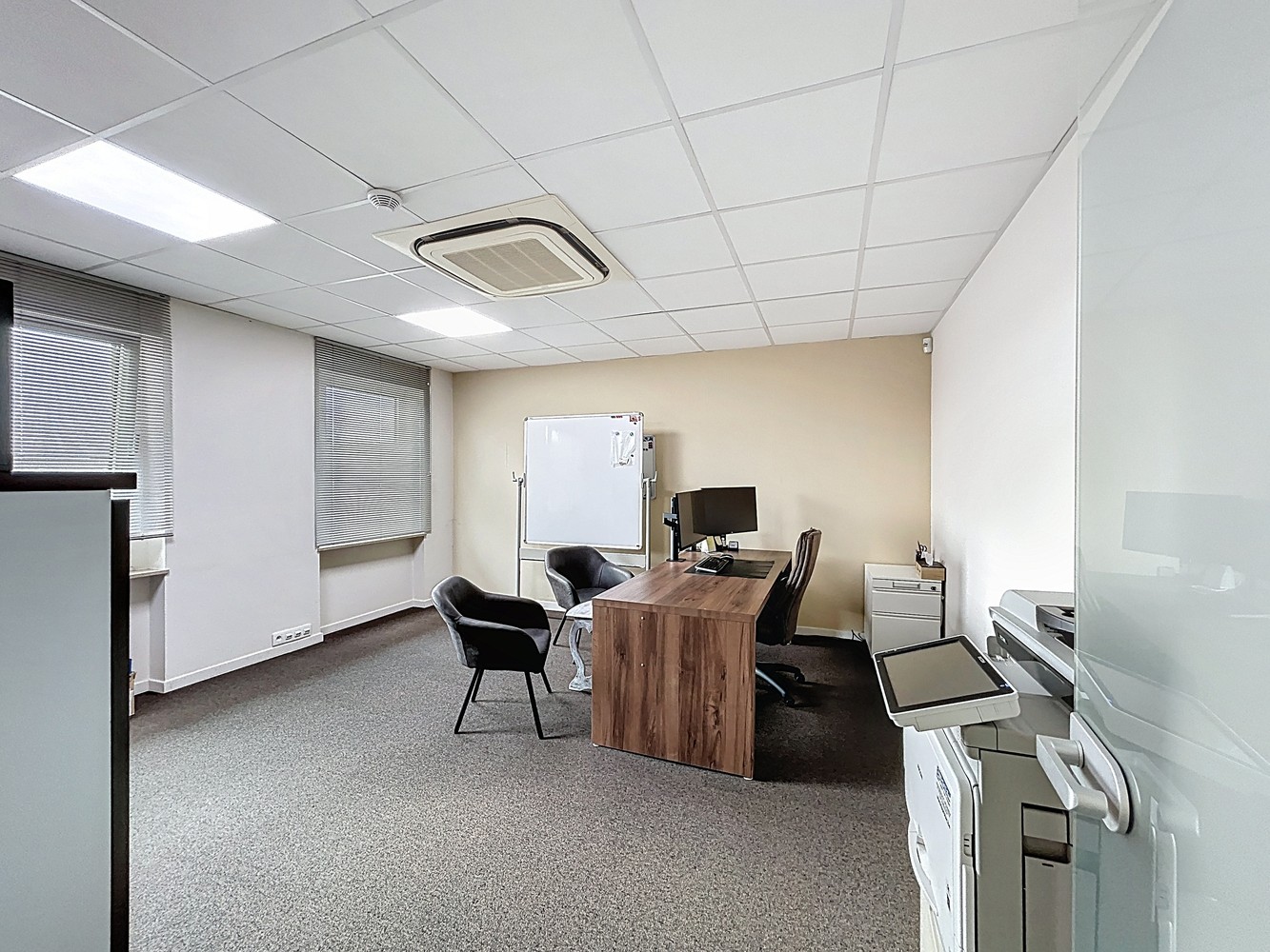 Kantoor op toplocatie met gratis parking en terras! - foto 3