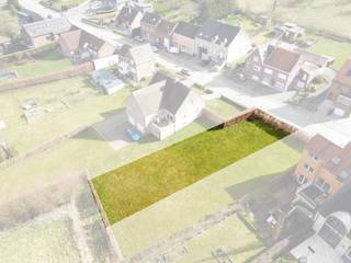Voor meer info of een bezoek, bel 054 69 39 37 - Op een rustige en landelijke locatie in Pollare (Ninove) bevindt zich deze bouwgrond voor...
