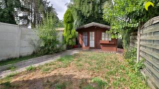 Dans le centre d'Edegem, nous vous proposons cette maison de départ confortable avec 2 chambres. La maison a toujours été bien entretenue mais...