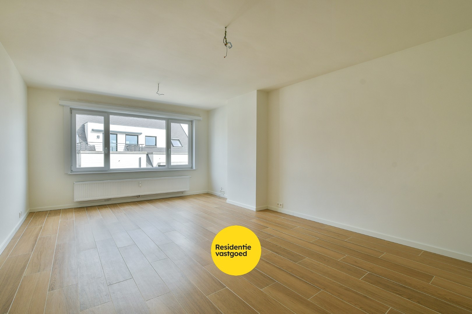 Te huur: prachtig gerenoveerd 2-slaapkamerappartement in centrum De Haan! - foto 2