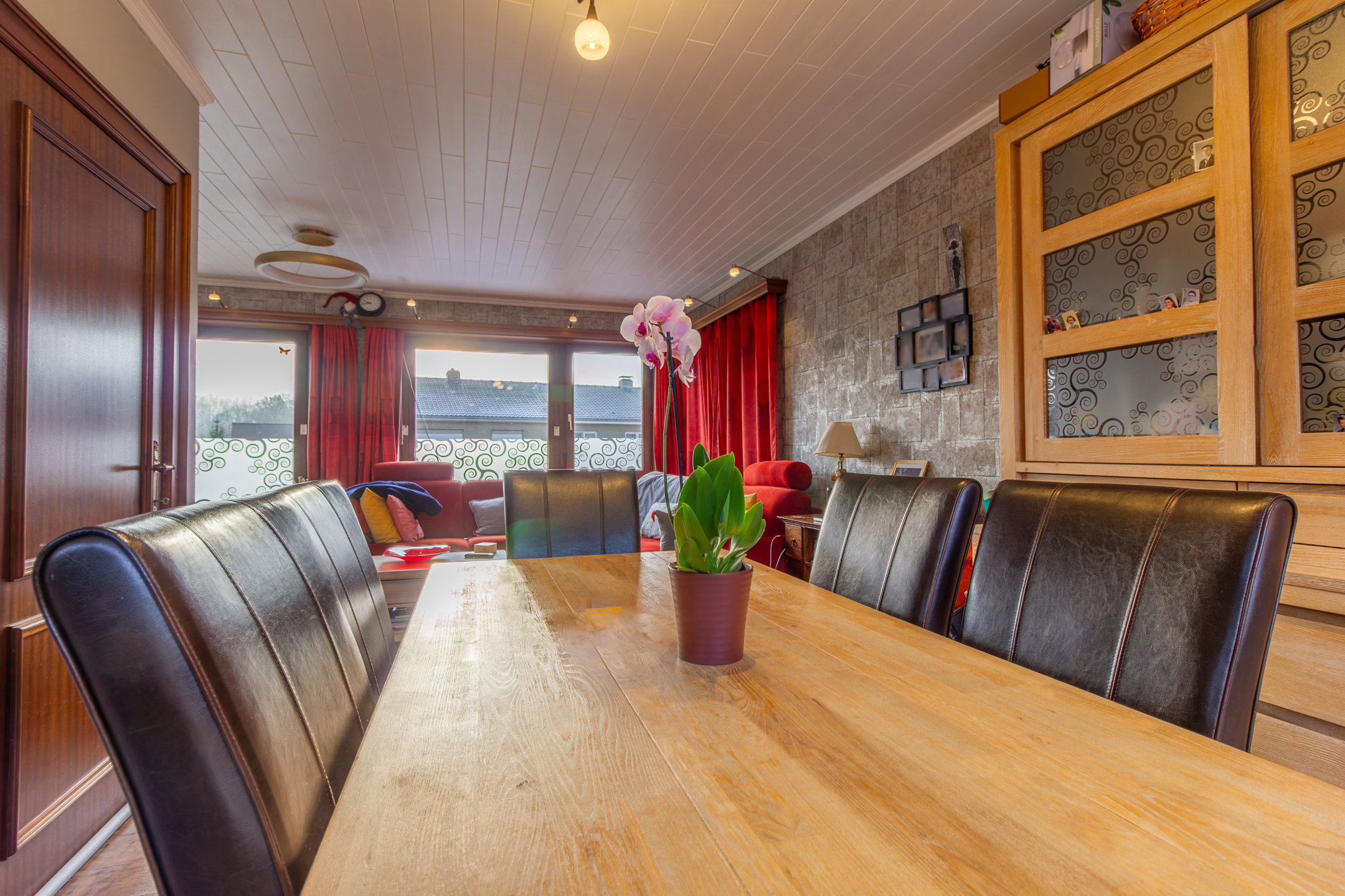 Een Solide Gezinswoning met Potentieel! - foto 4