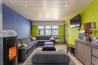 Prachtige gerenoveerde woning met een bewoonbare oppervlakte van 209m2 (bron EPC) met 4 slaapkamers op een zuidgeoriënteerd perceel van 1150m2...