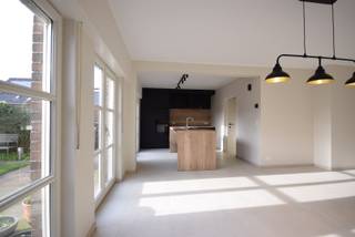 POPULIERENLAAN 658450 BREDENERustig gelegen en instapklare rijwoning met alle hedendaags comfort, op wandelafstand van zee en strand.De woning werd...