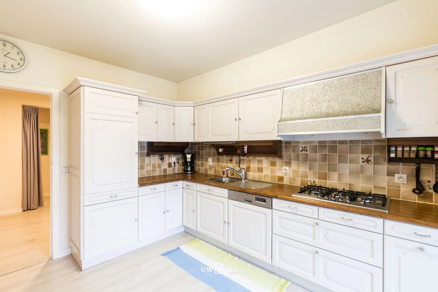 Ruim appartement met terras in hartje Ruisbroek - foto 5