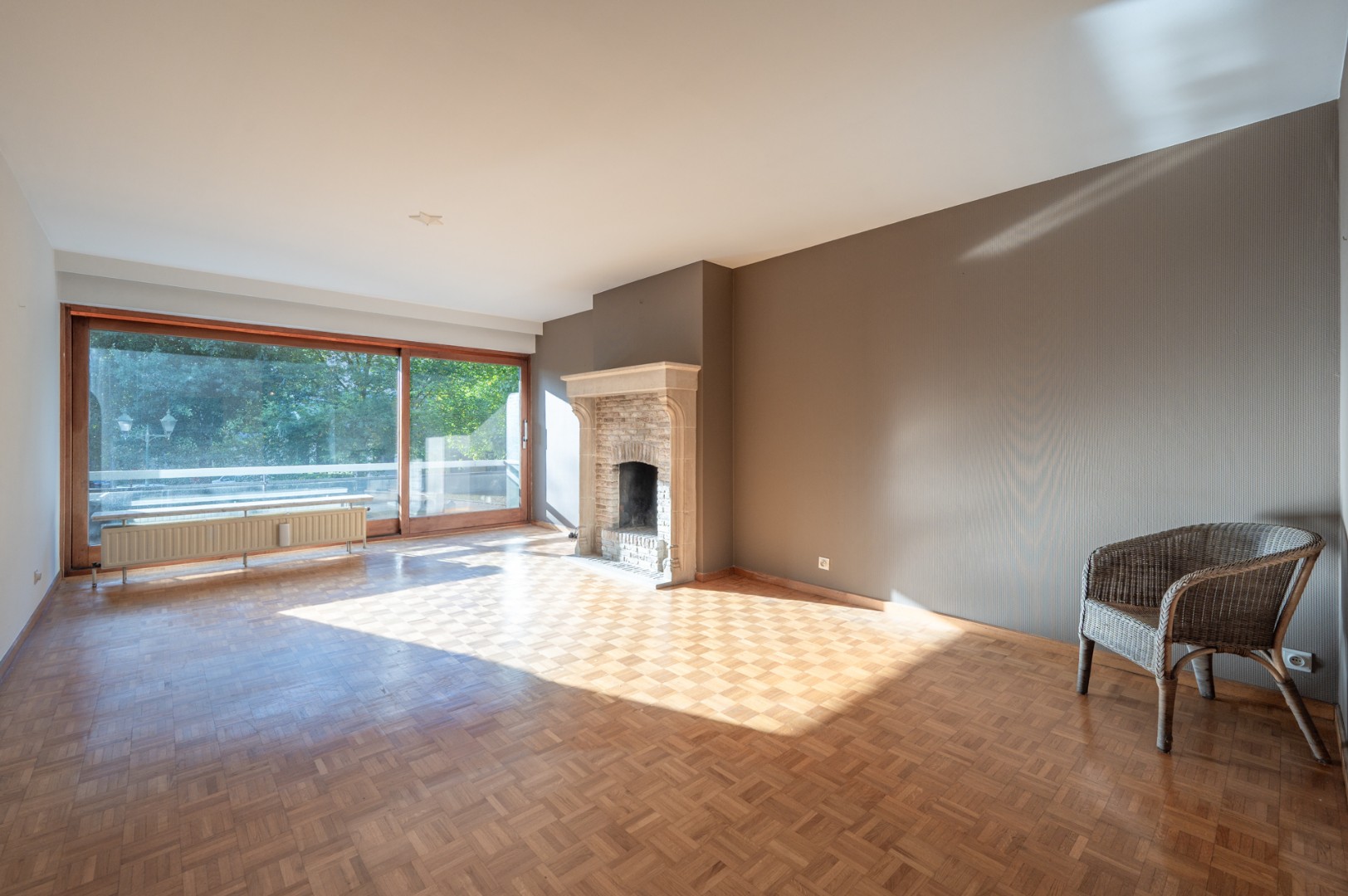 1‑Slaapkamerappartement met open zicht op het Maurice Lippensplein - foto 3