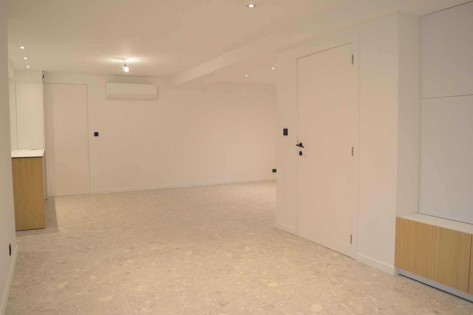 Gerenoveerde woning met tuin, garage en 3 slaapkamers in Bellegem - foto 5