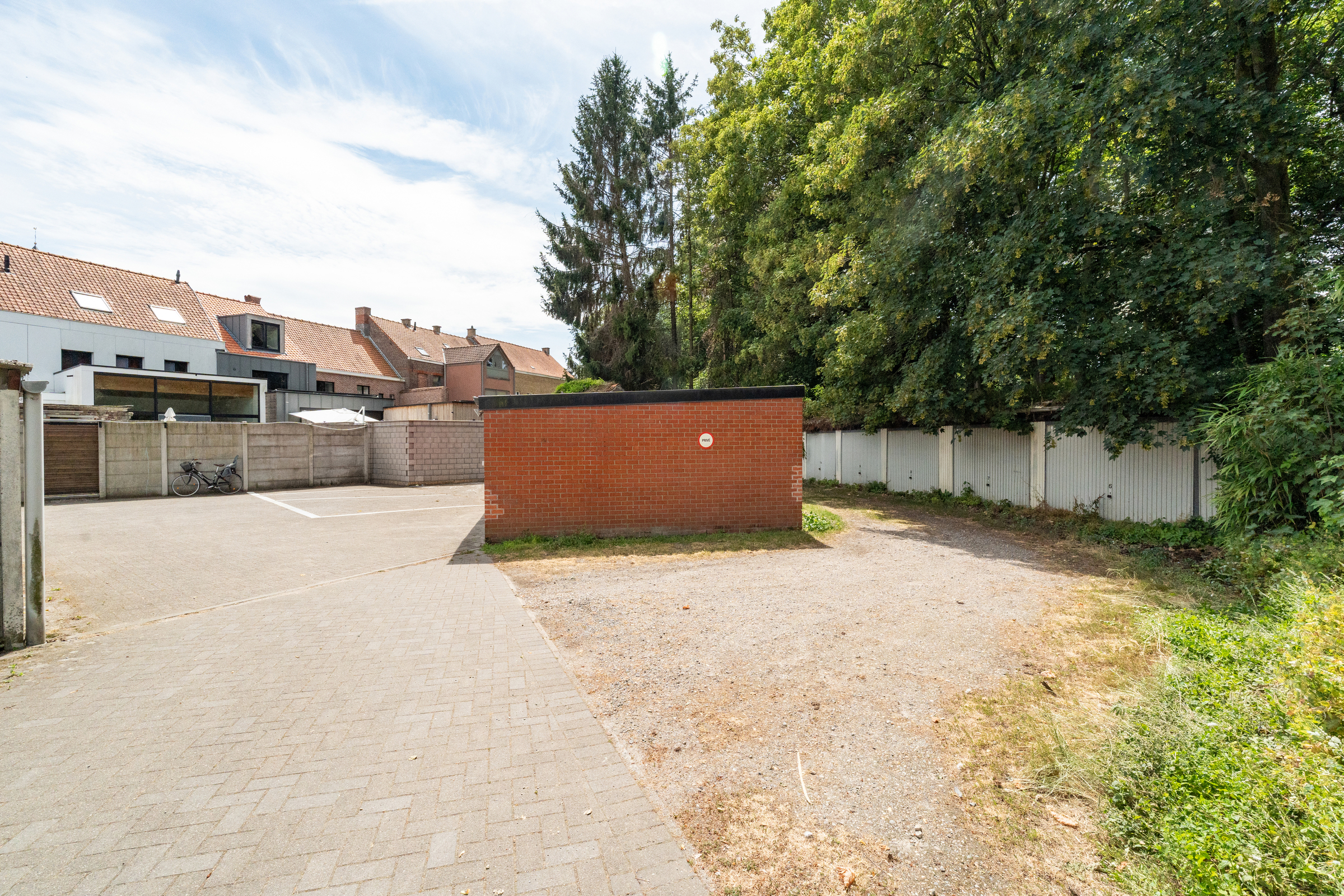 Garagecomplex inclusief vergunning - foto 2
