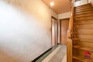 Welkom in deze verrassend ruime en karaktervolle halfopen woning. Deze parel combineert het beste van twee werelden: een authentiek karakter...