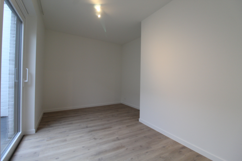 Gelijkvloers nieuwbouw appartement met zonnige tuin te Gent - foto 5