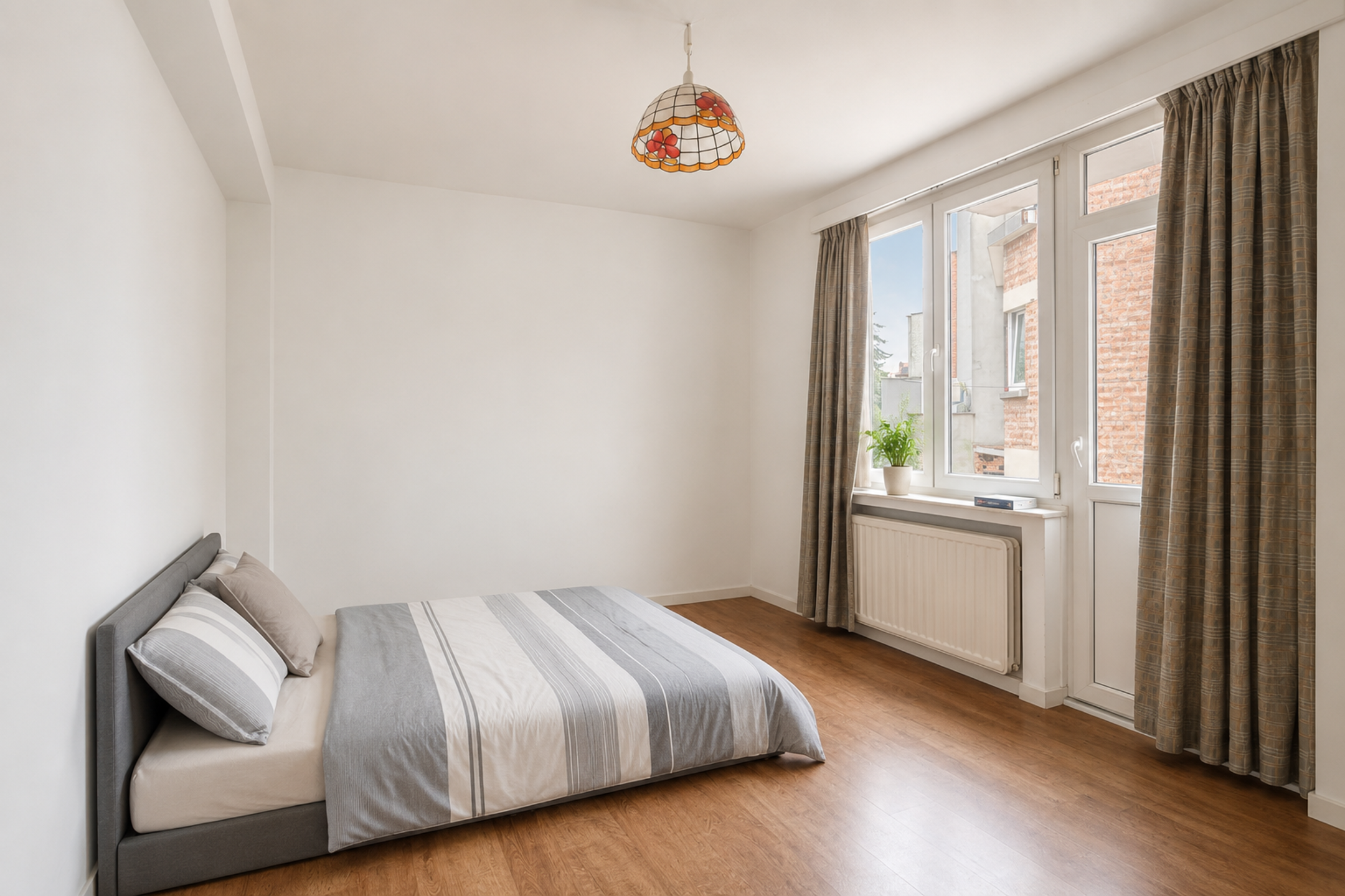 Instapklaar/gerenoveerd 1slaapkamerappartement op toplocatie - foto 5