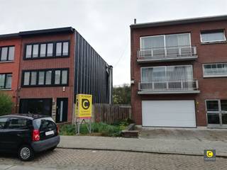 Bouwgrond op centrale locatie te Deurne!Bent u op zoek naar een unieke bouwkans in het hart van Deurne?Dit mooie perceel van ca. 183m² biedt de...