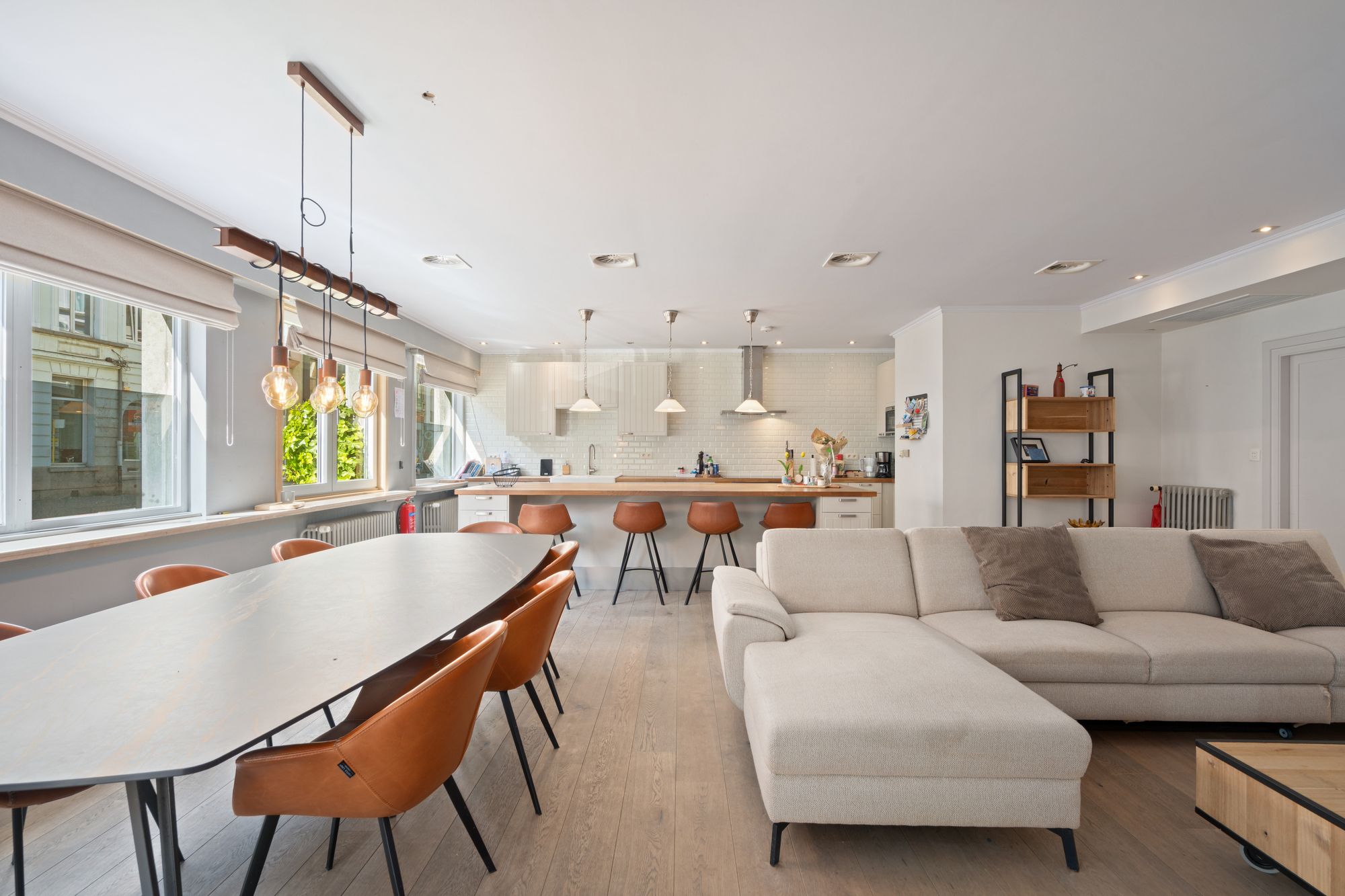 Bijzonder ruim 2-slaapkamerappartement te koop in centrum Gent - foto 2