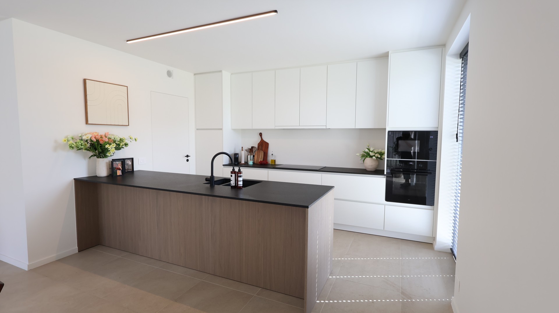 Prachtig afgewerkte nieuwbouwwoning met centrale ligging - foto 4
