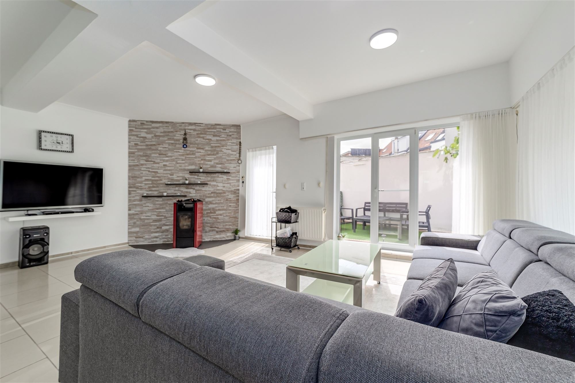 Huis te Hoboken met 4 slpk en 2 garages - foto 4