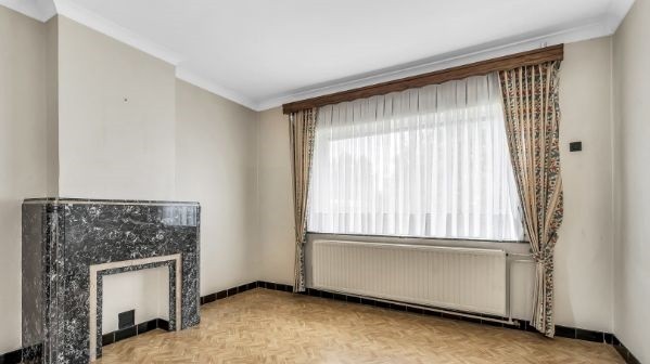 Goed gelegen gezinswoning op zuidgericht perceel. - foto 5