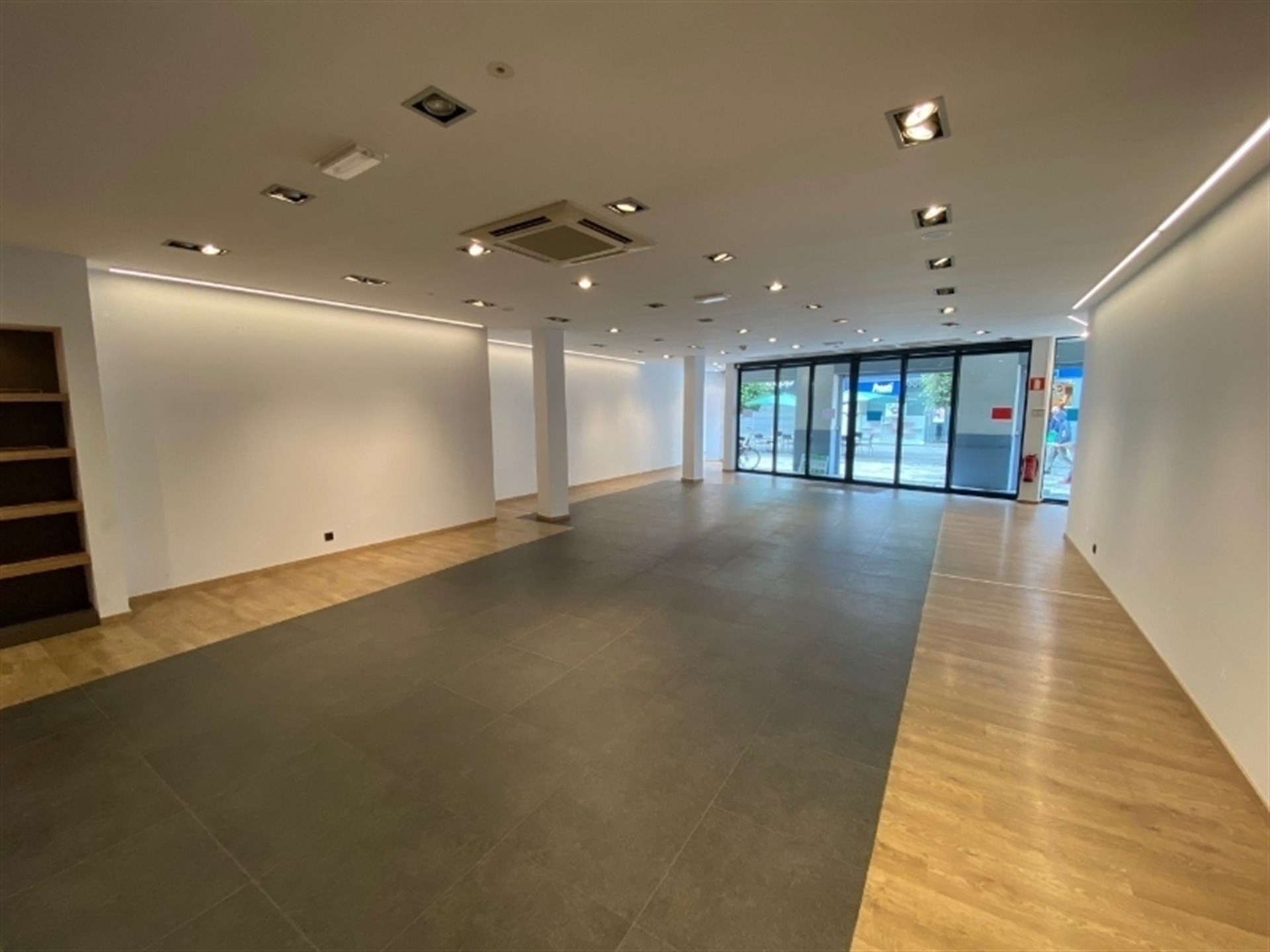 Commercial à louer à Alost - photo 5