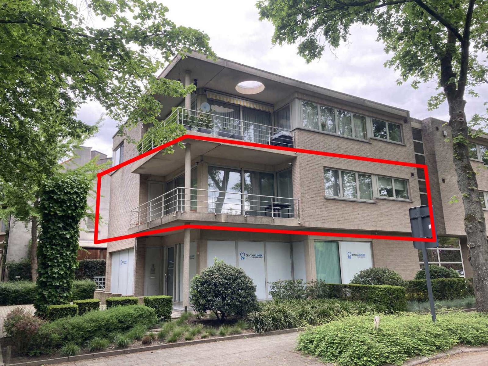 Appartement te koop in Brasschaat met 2 slaapkamers - foto 1
