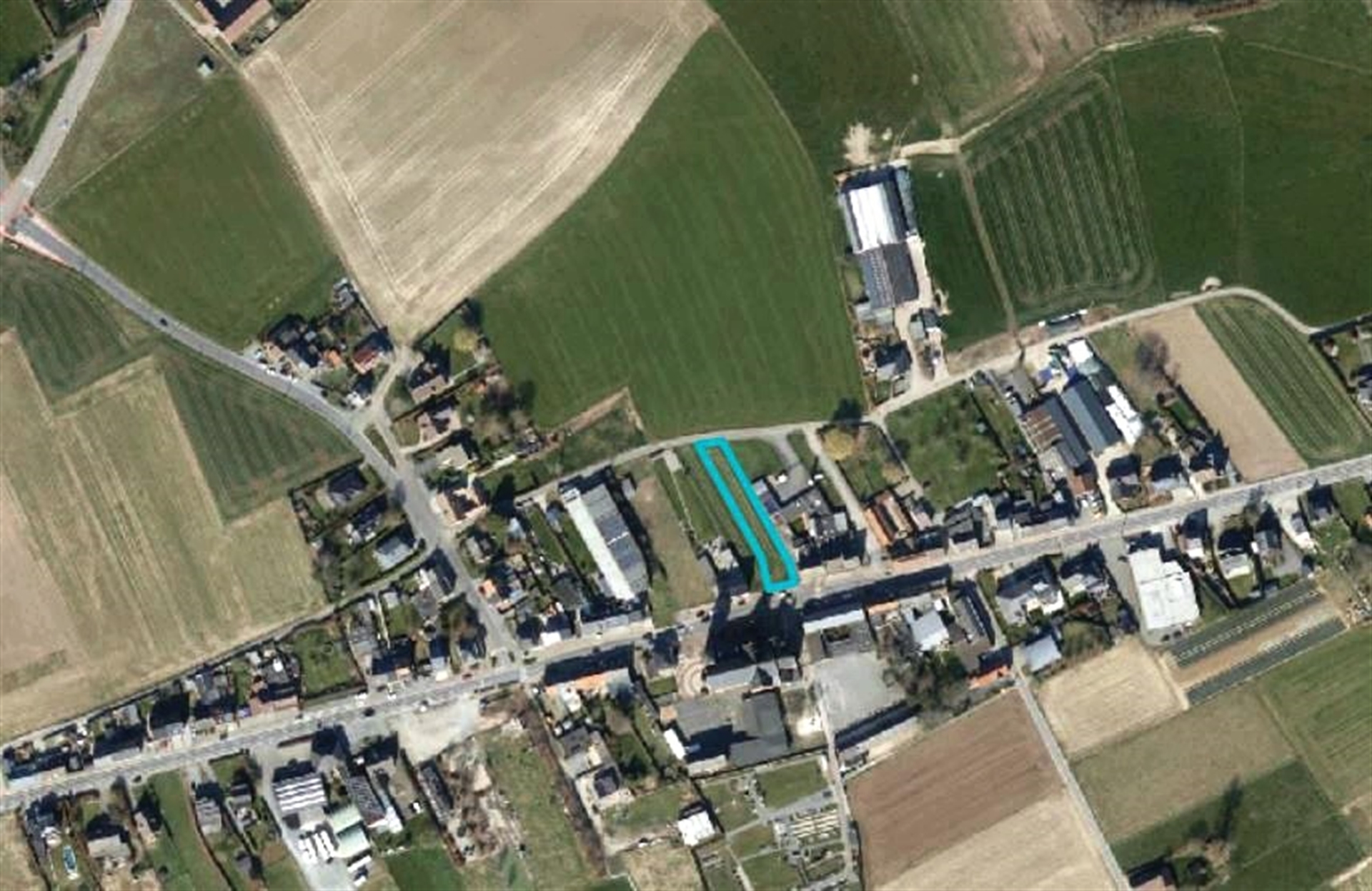 Terrain à bâtir de 9a 28ca pour un 3 façades - photo 4