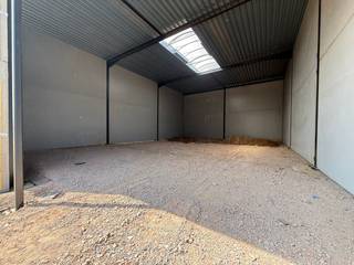 Commercial à louer à Tielt