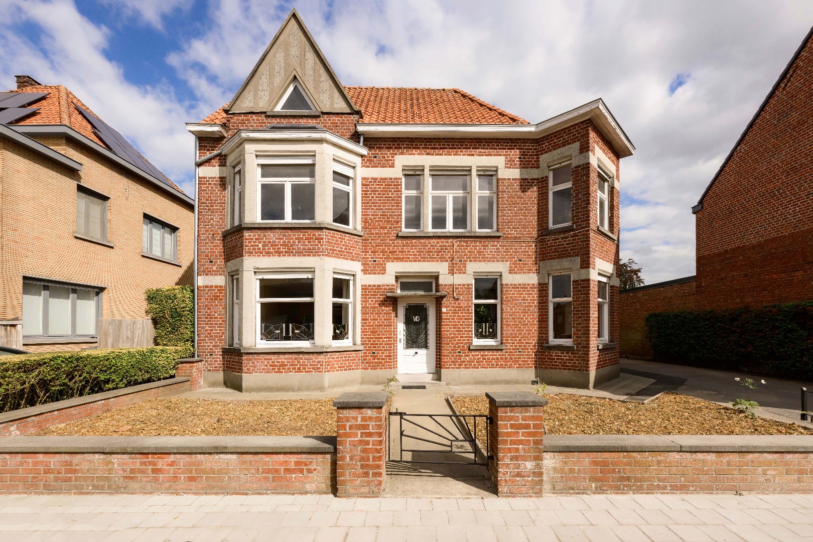 KARAKTERVOLLE INTERBELLUM VILLA OP 1.187 m² IN HARTJE ARDOOIE - foto 5
