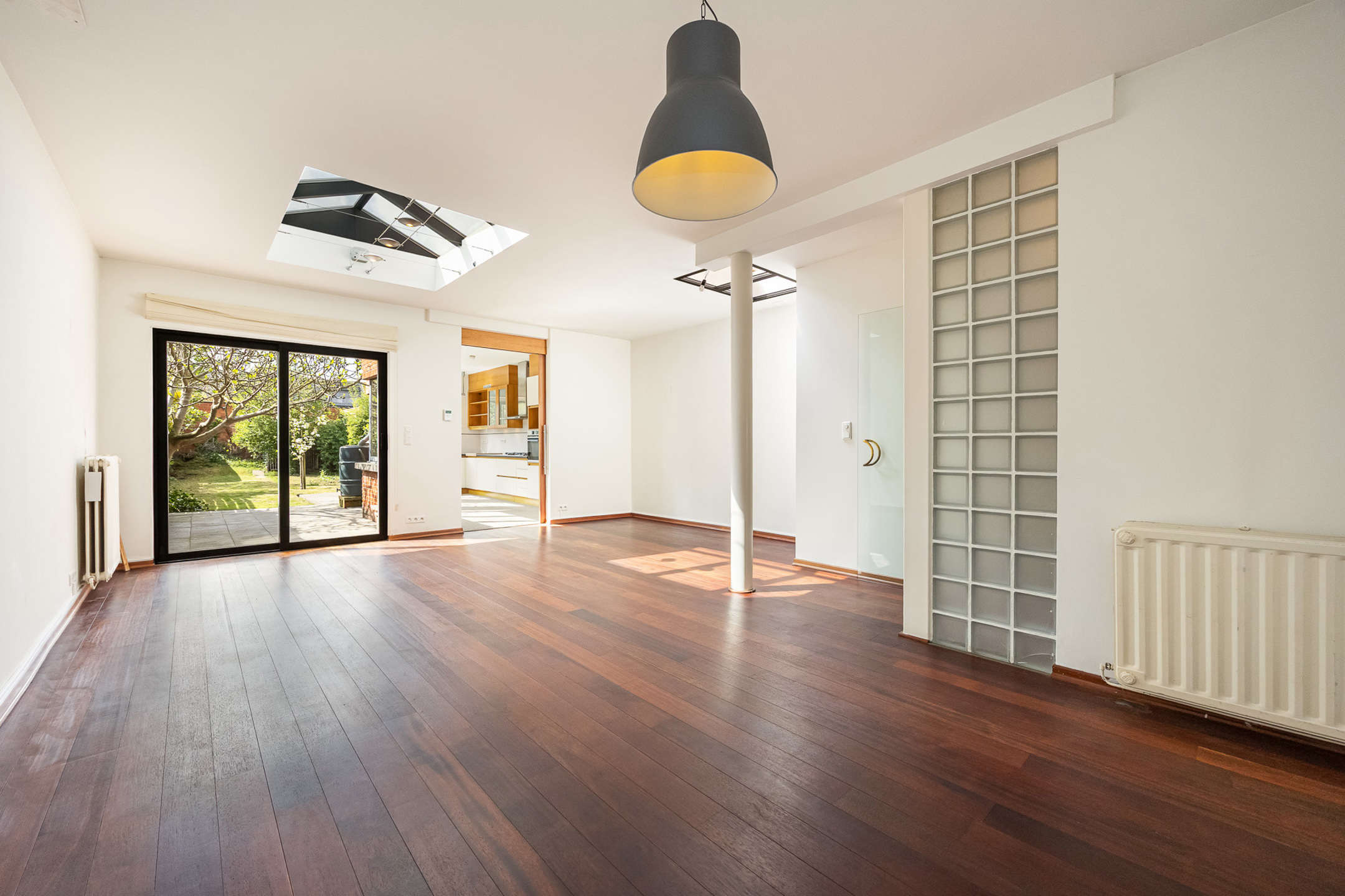 Ruime woning met 5 slpk en tuin. Epc 336 kWh/m² (Label D) - foto 3