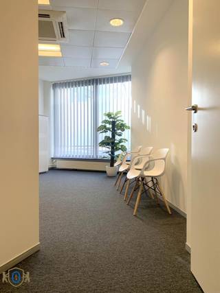 Klaar voor een WERVELENDE START, maar nog nood aan een (tijdelijke) locatie?"RHK - business" biedt kantoorruimtes voor startups, zelfstandigen en...