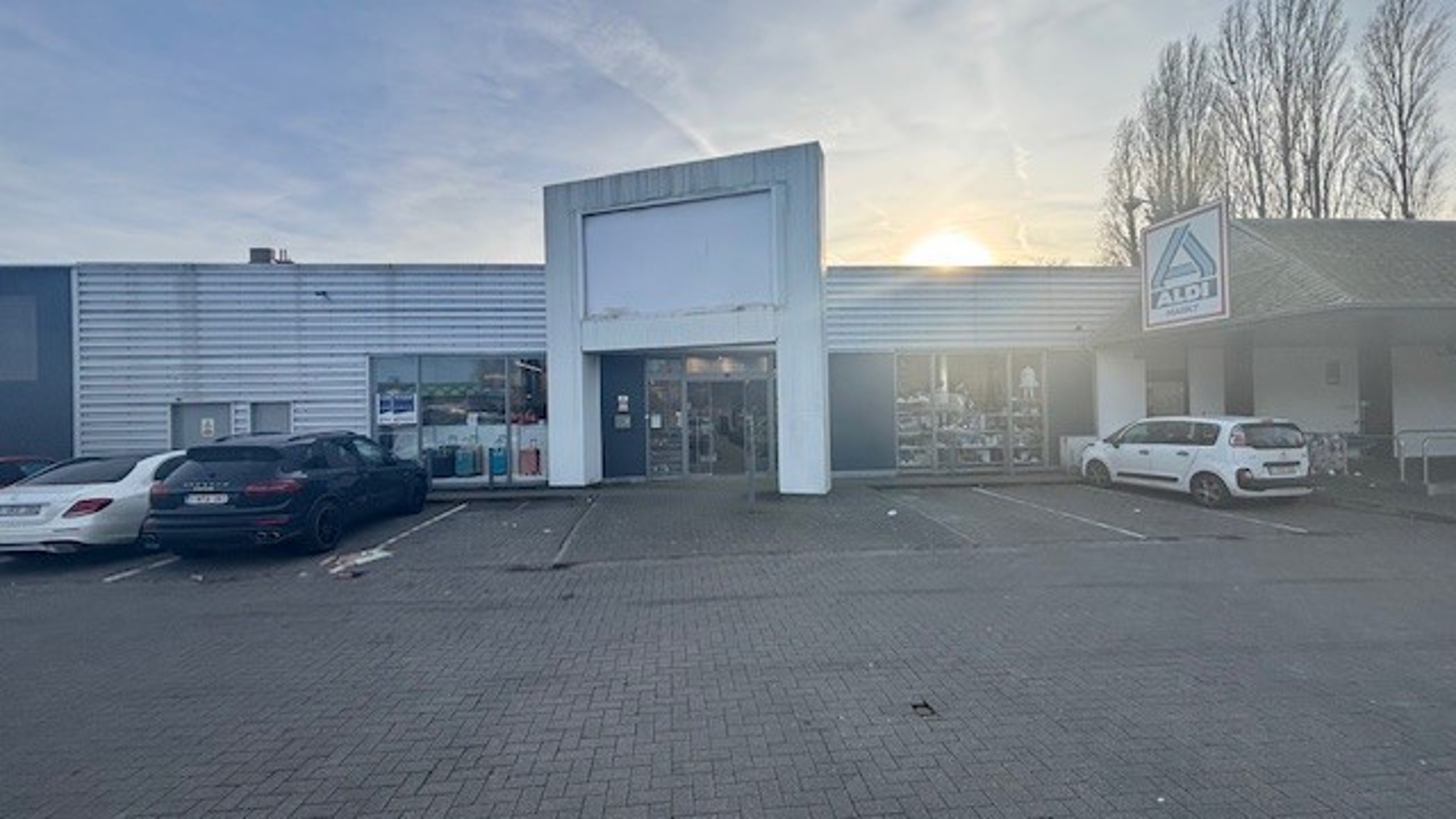 Commercial à louer à Leeuw-Saint-Pierre