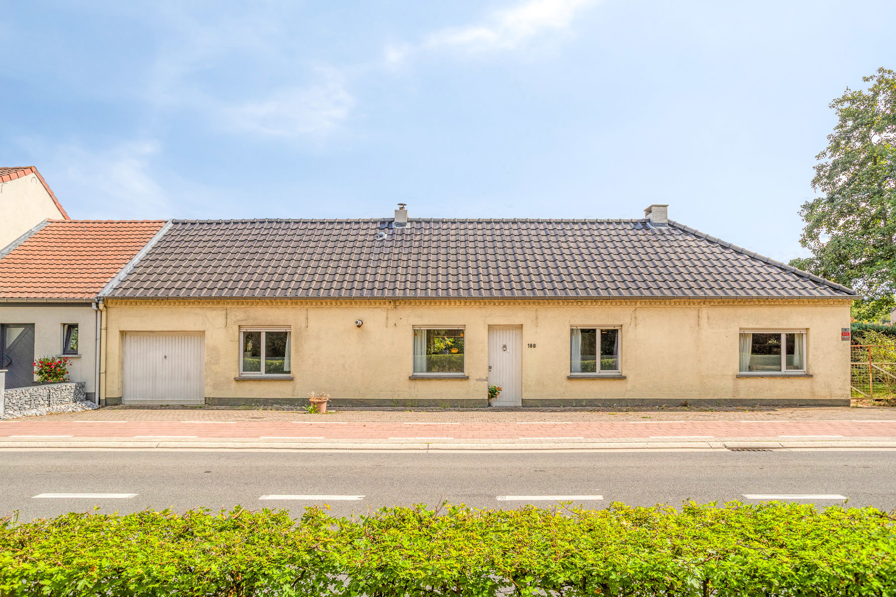 Renovatiewoning met laagbouw karakter - foto 2