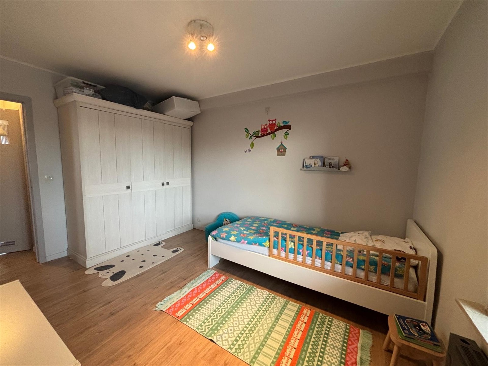 Ruim appartement met twee slaapkamers en terras - foto 5