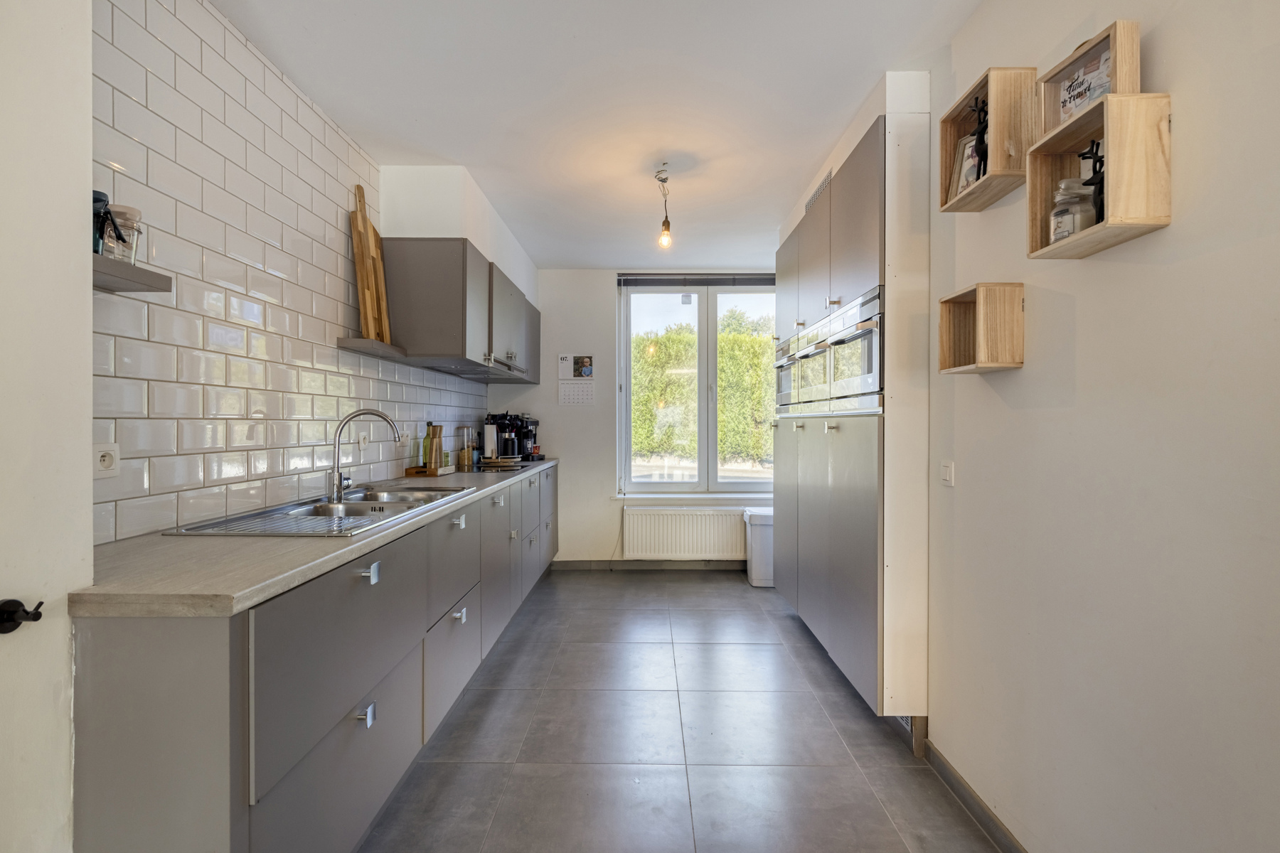 Instapklare HOB met 3 slaapkamers, tuin en 2 garages - foto 5