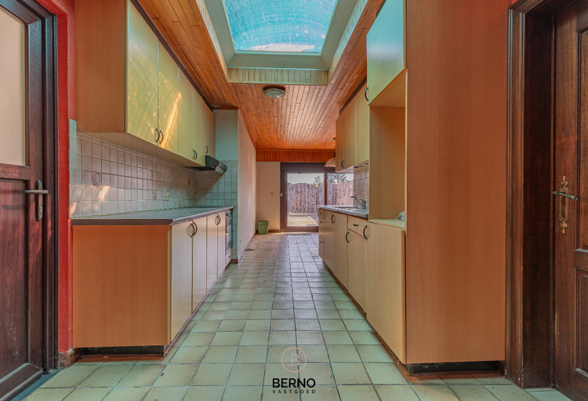 Landelijk gelegen renovatiewoning op 706 m² - foto 4
