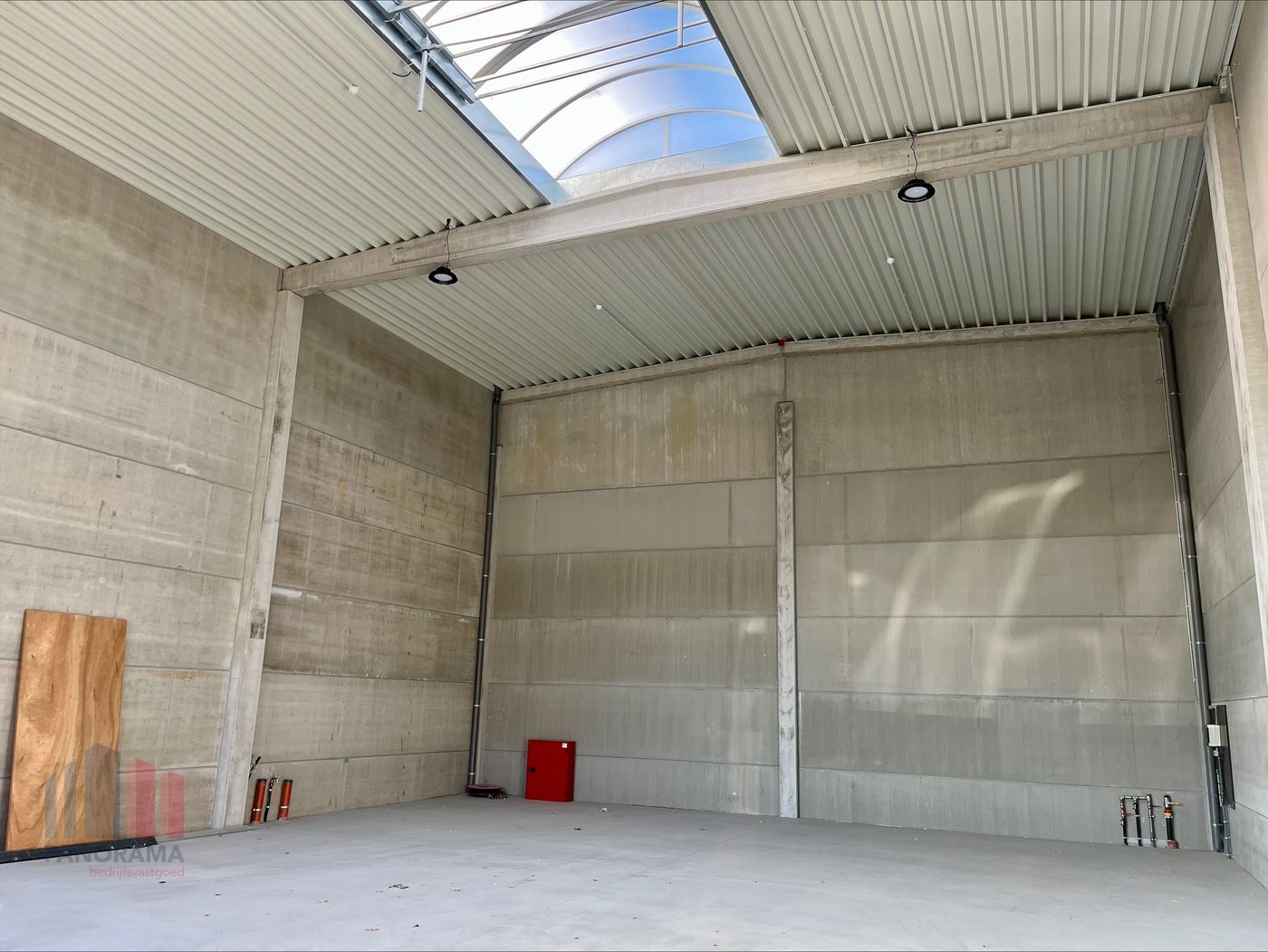 Nieuwbouw kmo unit te huur van 216 m², onmiddellijk beschikbaar! - foto 5