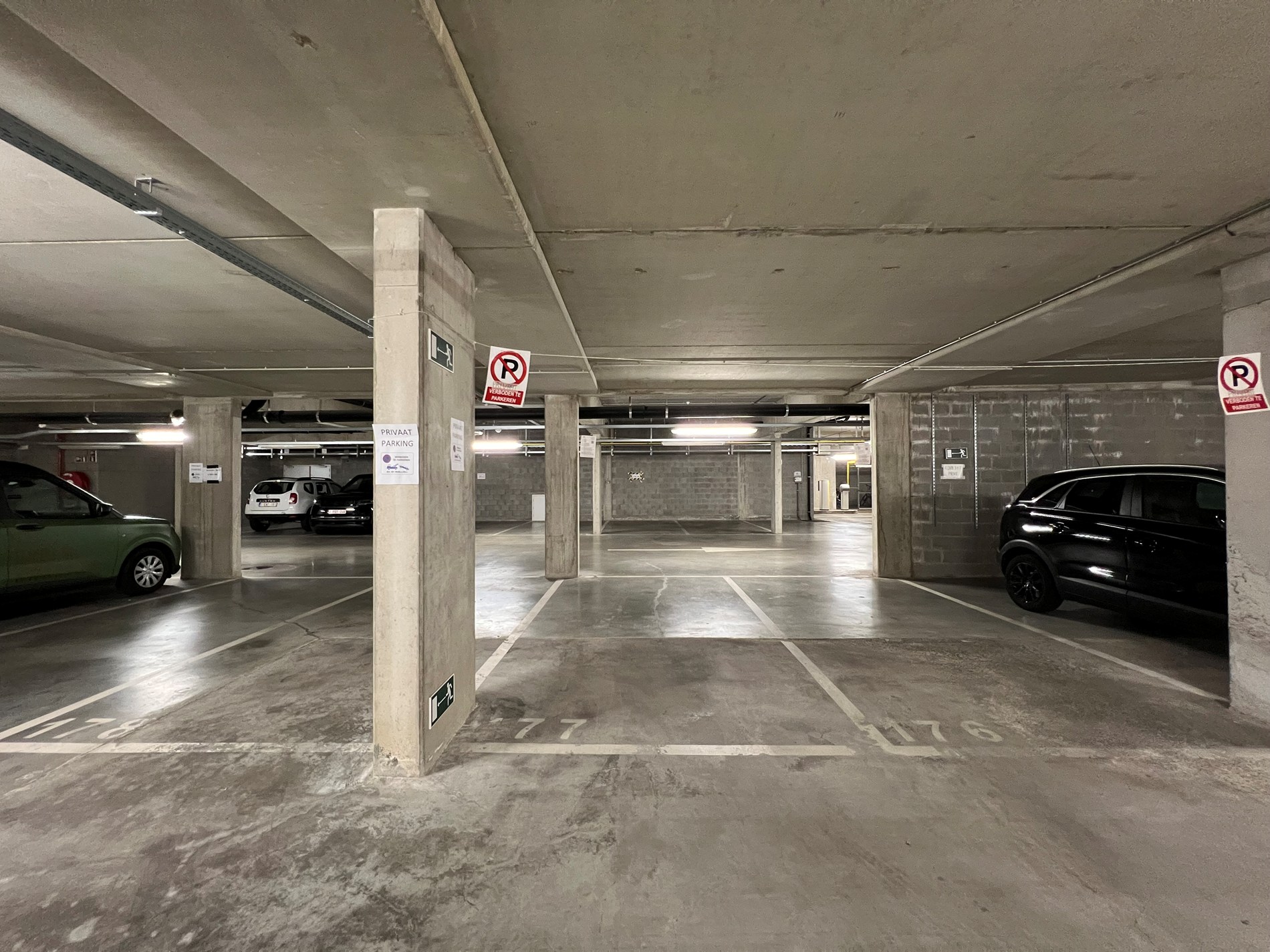 Garage for rent in Leopoldsburg - photo 1