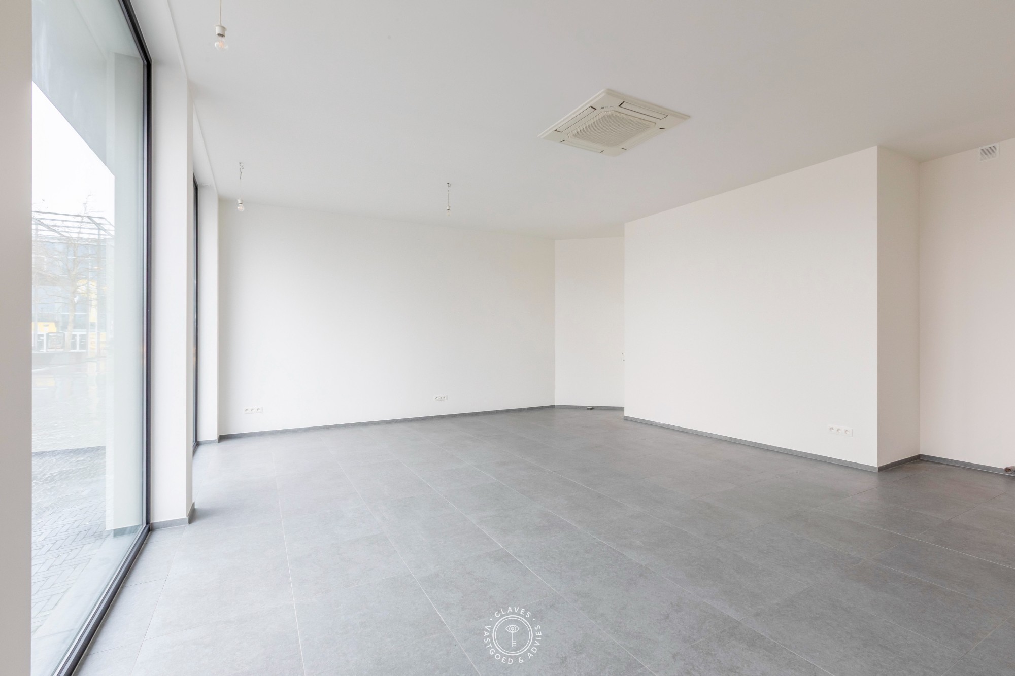 Handelspand / kantoor te huur – topligging aan station - foto 3