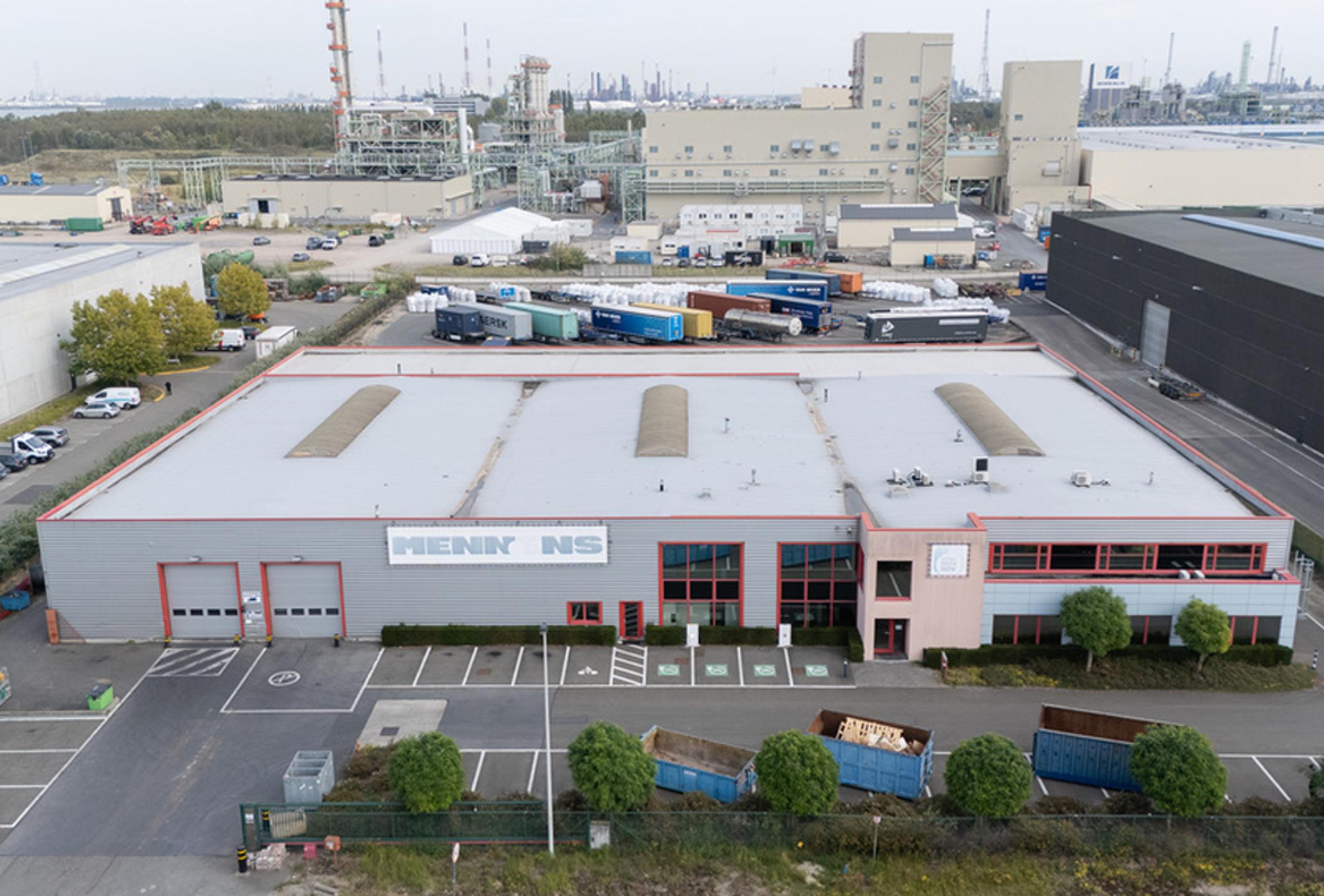 Commercial à louer à Beveren-Kruibeke-Zwijndrecht - photo 1