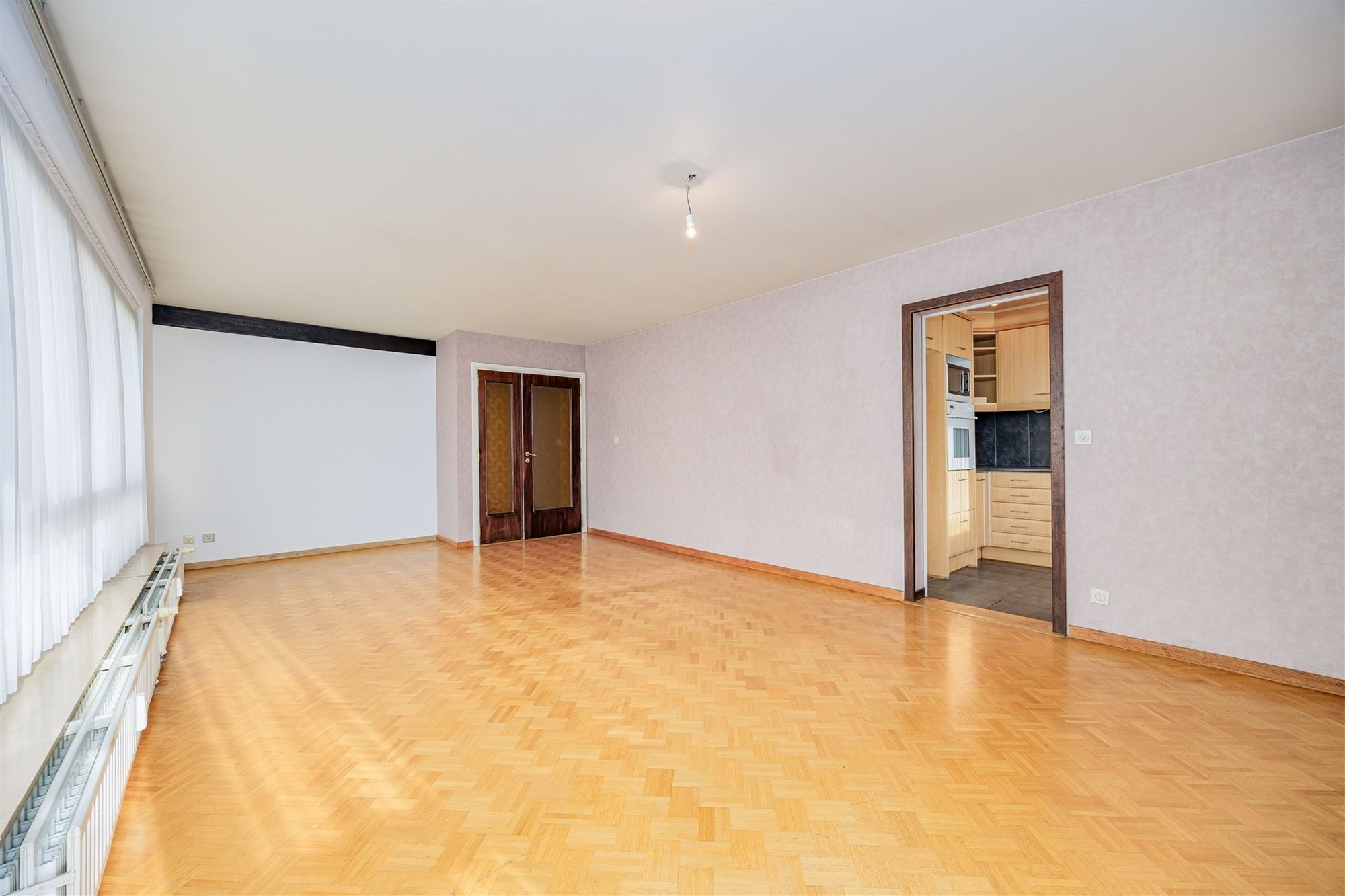 Zeer licht instapklaar appt met 3 slaapkamers en terras - foto 4