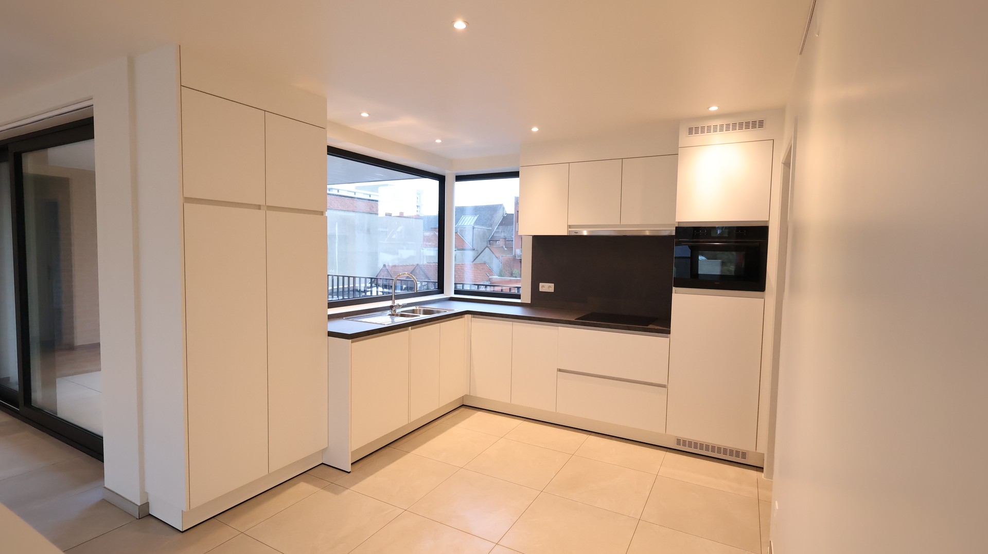 Apartment for rent in Roeselare with 2 bedrooms - photo 4